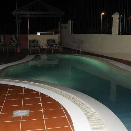 Ferienhaus Mit Privatpool Fur 10 Personen Ca 400 M In Costa Adeje, Teneriffa Westkuste Von Teneriffa 別荘